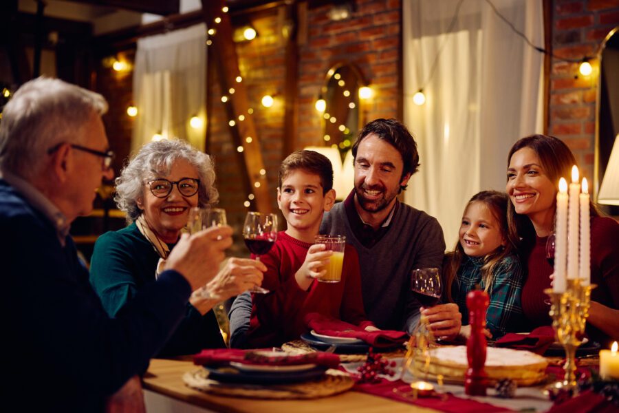 8 Tips for Navigating the Holiday Season With Braces or Invisalign